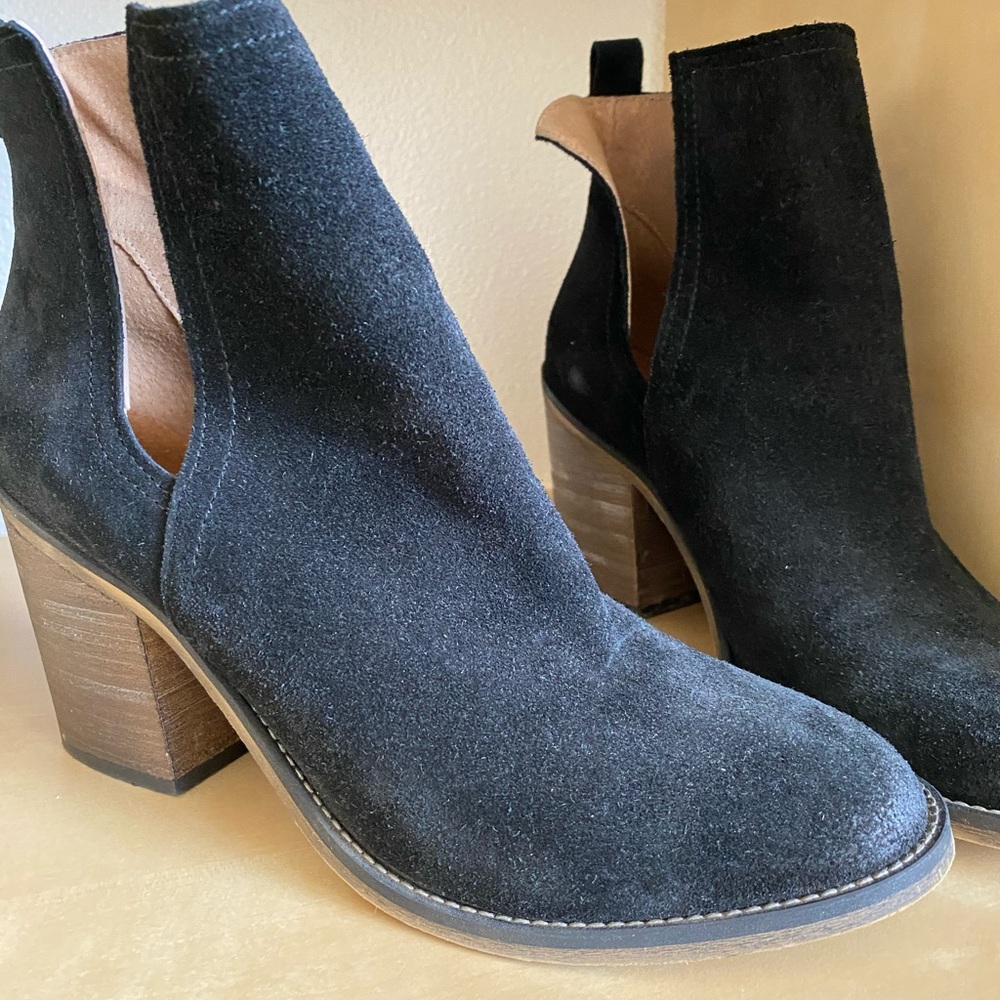 Black Winter Booties - image 4